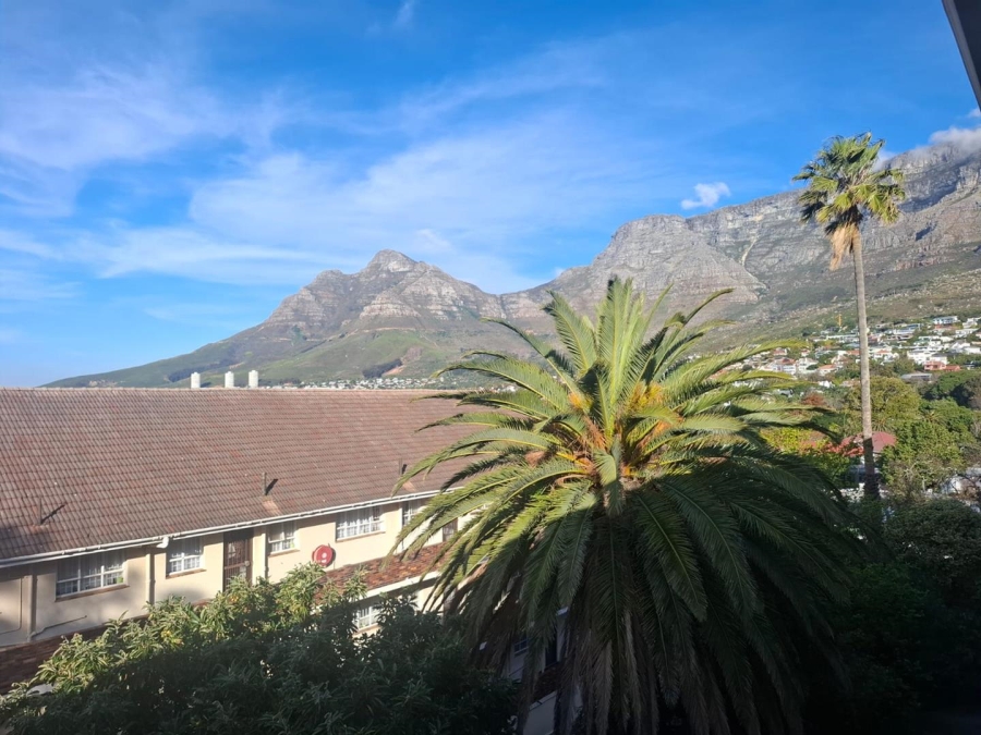 To Let 2 Bedroom Property for Rent in Gardens Western Cape